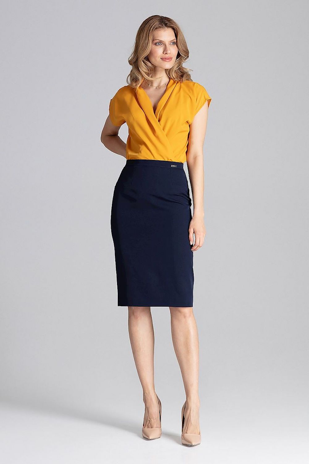 Classic skirt model 129754 Figl