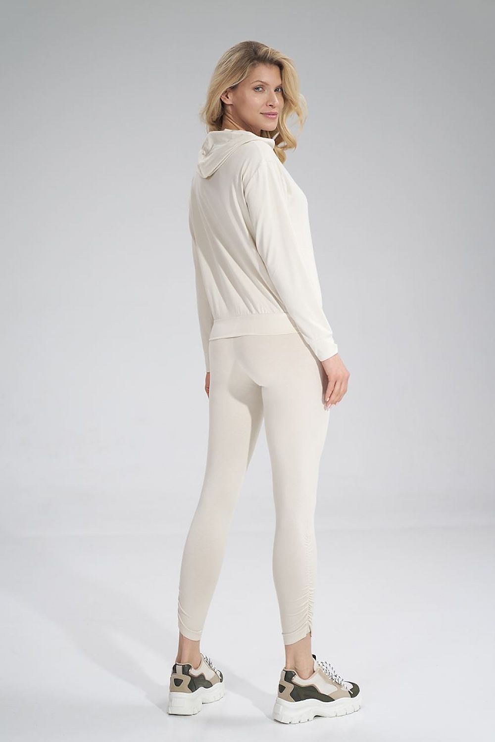 Long leggings model 155969 Figl