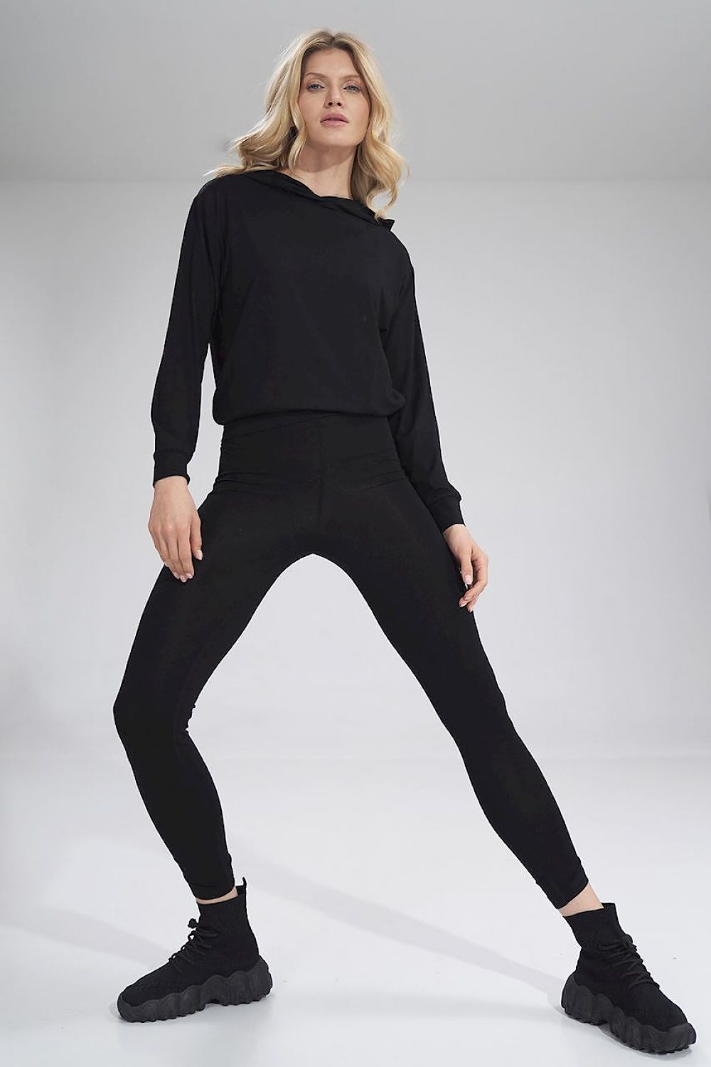 Long leggings model 155969 Figl