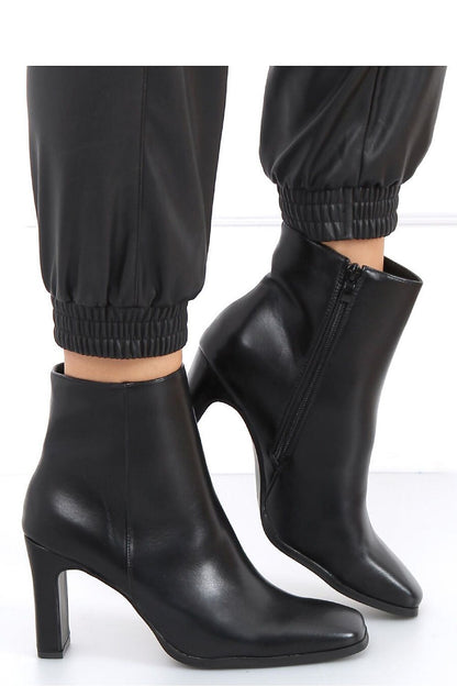 Heel boots model 159468 Inello