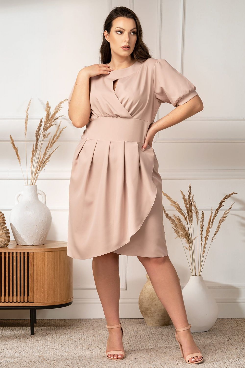 Plus size dress model 169166 Karko