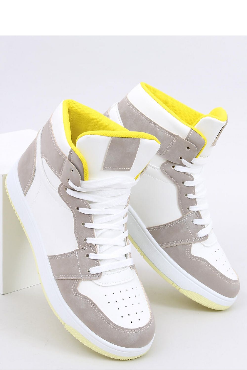 Sneakers model 170606 Inello