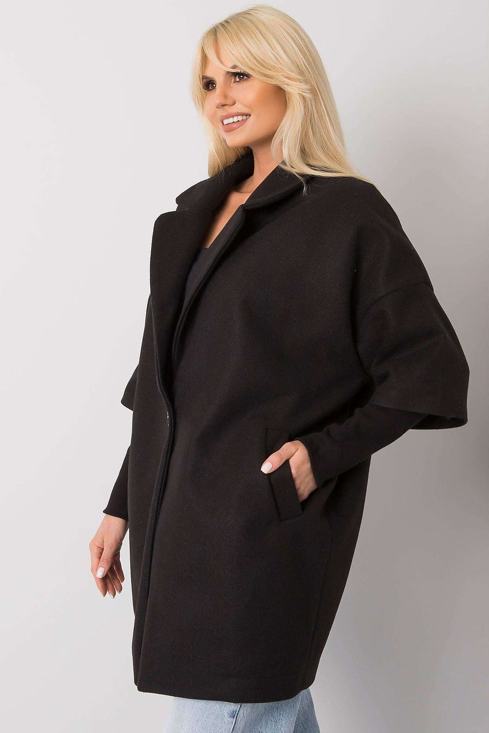 Coat model 172486 Rue Paris