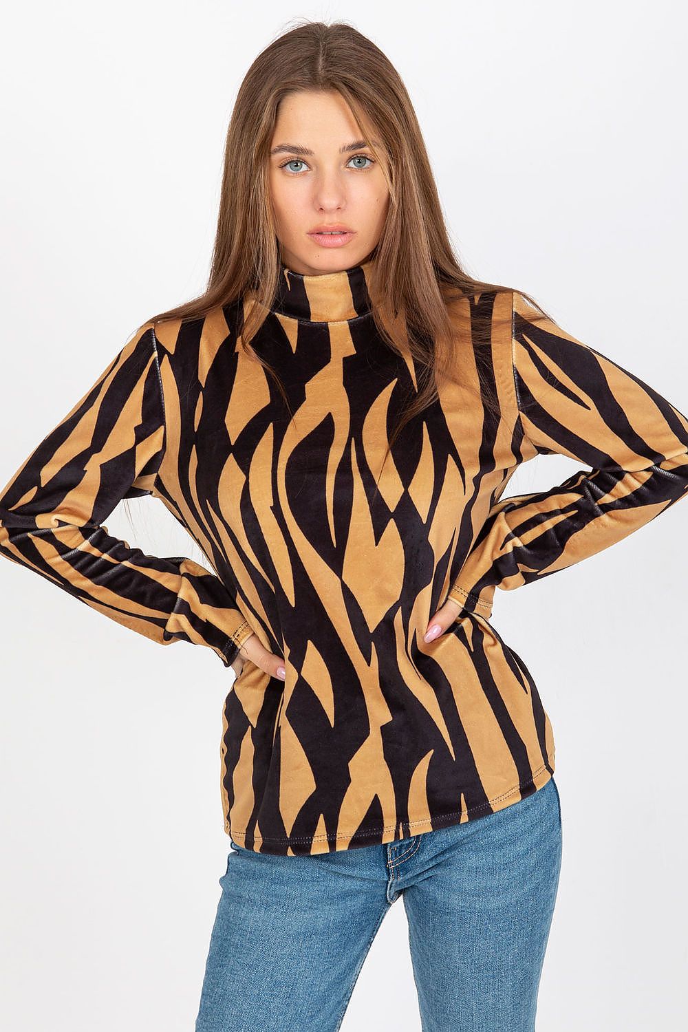 Blouse model 173722 Rue Paris